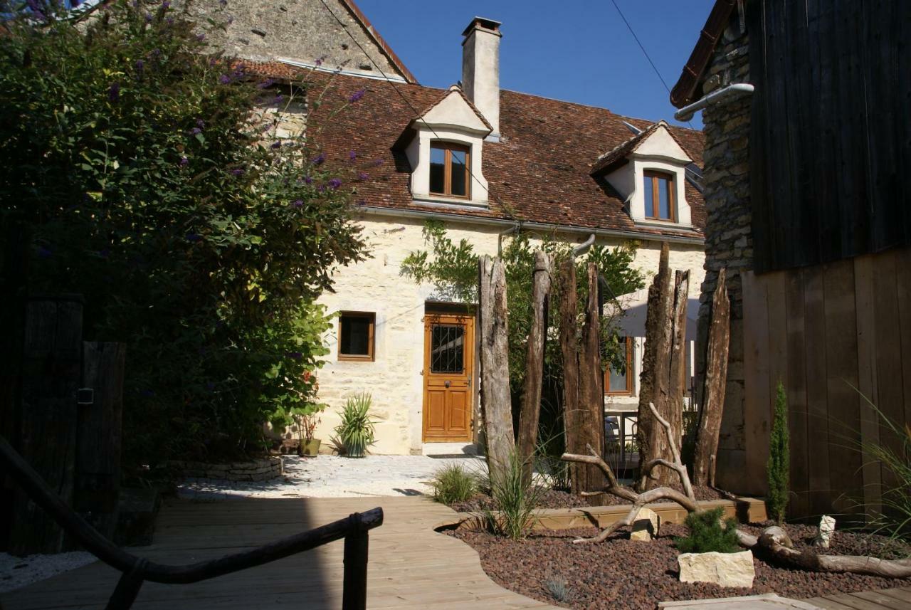 Gite Des Remparts Bèze Kültér fotó